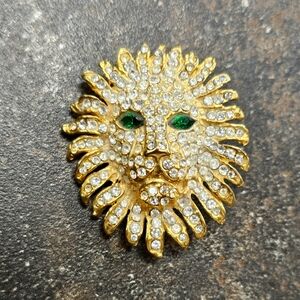 Vintage Goldtone Pave Sparkling Crystal Lion Brooch With Green Eyes 2 In Long